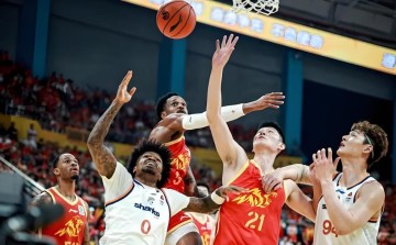 爱体育直播-大秋无敌！3叉戟砍79分，CBA总决赛：广厦逆境翻盘，裁判罕见争议
